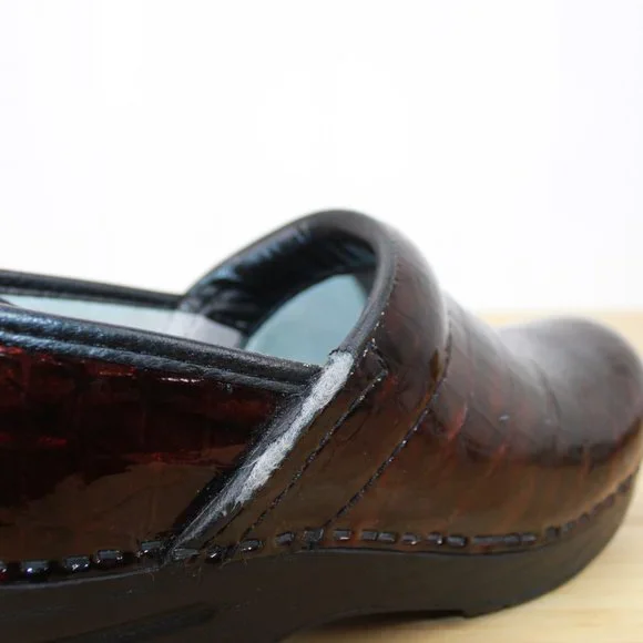 DANSKO Women's Brown Croc Print Patent Professional Clogs Shoes Size 37 / 7 - Picture 10 of 11